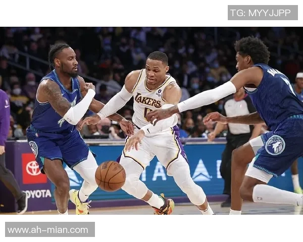 雷丁与加的夫城激战正酣比分悬念不断引发球迷热议